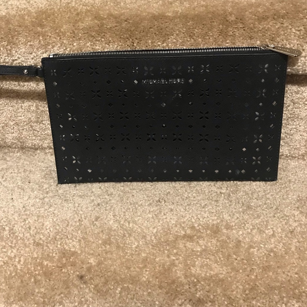 Authentic Michael Kors Wristlet